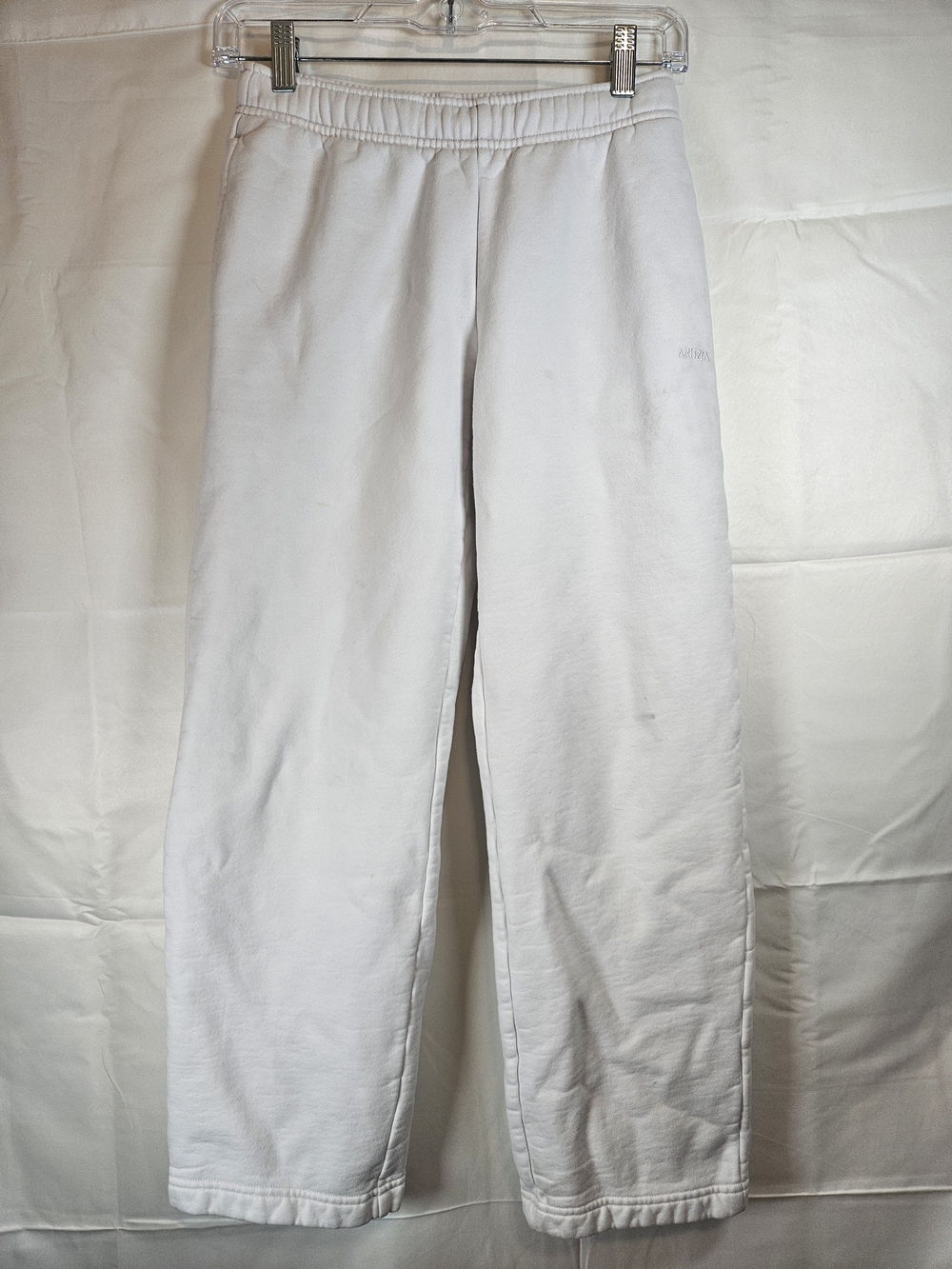 Aritzia Sweatfleece Cozy Fleece Sweatpants in White Casual Athleisure Activewear